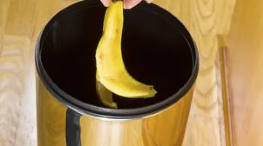 Trash can